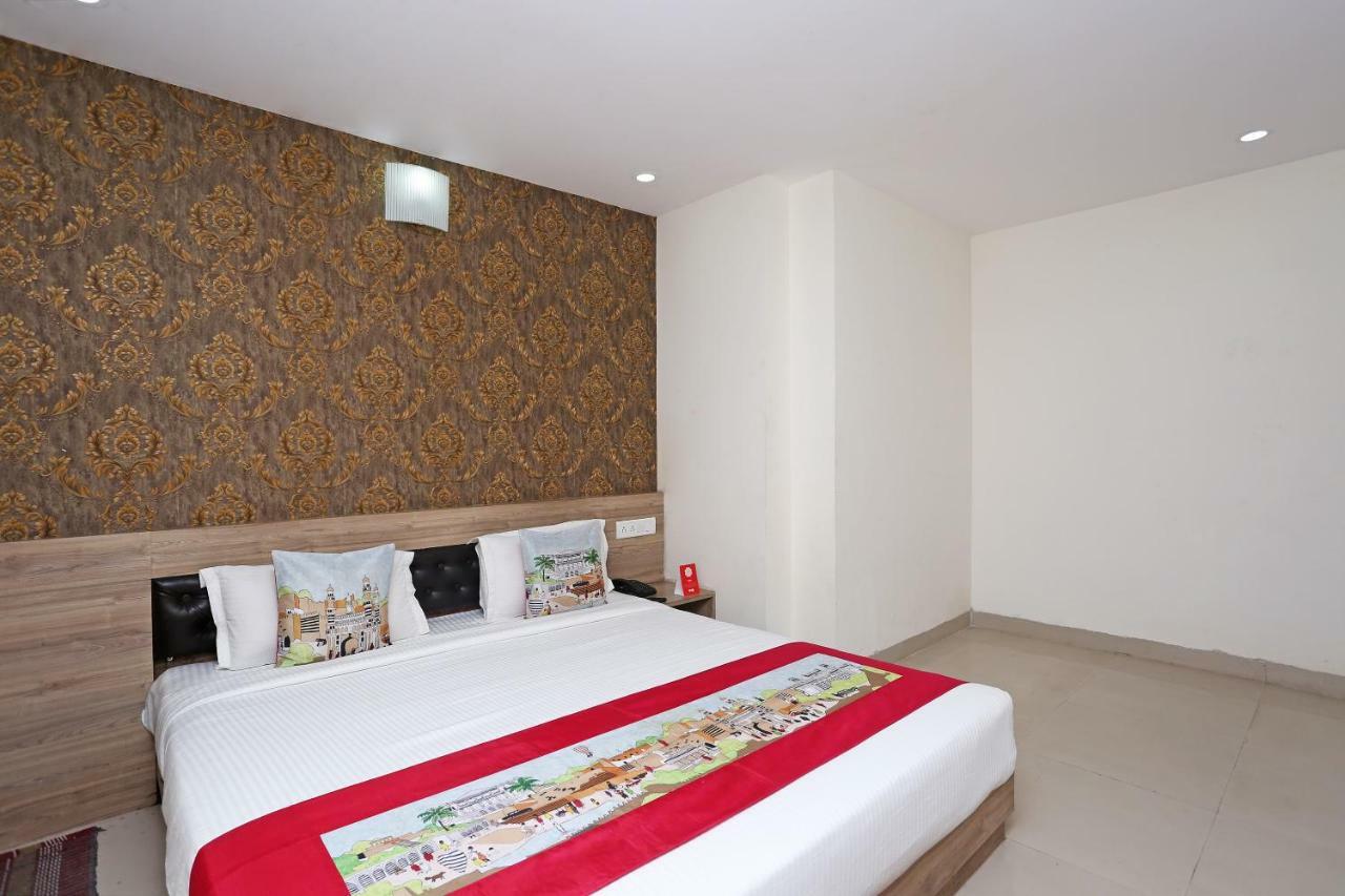 Oyo 8226 Rd Inn Патна Екстериор снимка